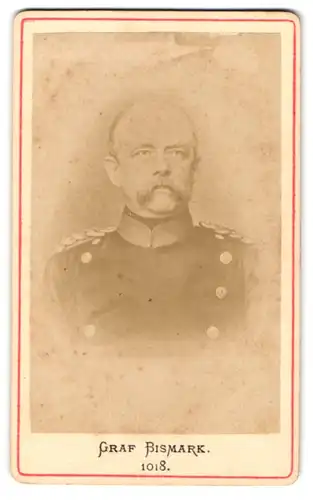 Fotografie unbekannter Fotograf und Ort, Portrait Graf Otto von Bismarck in Uniform