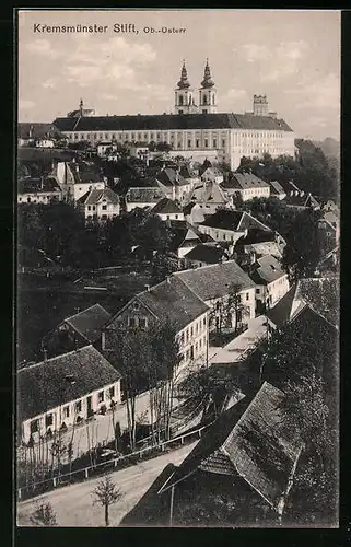 AK Kremsmünster, Stift im Stadtbild