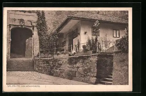 AK Salzburg, Vom Mönchsberg, Wohnhaus mit Steinmauer und Treppe