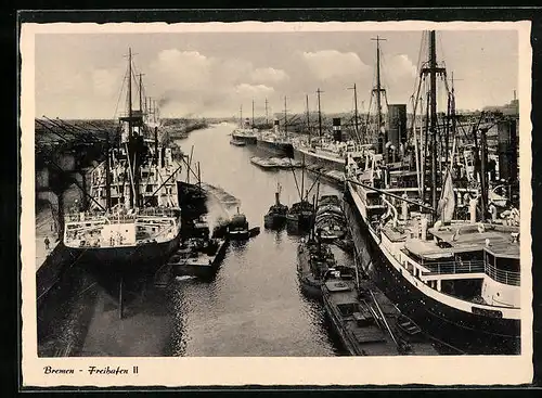 AK Bremen, Dampfer im Freihafen II