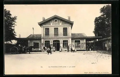 AK La Varenne S`-Hilaire, La Gare