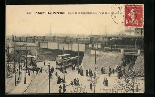 AK Nogent-Le Perreux, Place de la République, le Pont de Mulhouse
