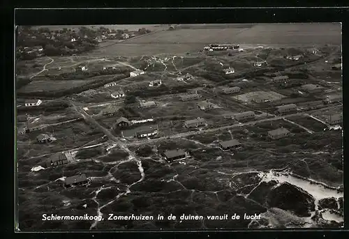 AK Schiermonnikoog, Zomerhuizen in de duinen vanuit de lucht