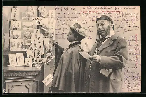 AK Amateurs et Collectionneurs, Ansichtskarten-Sammler am Kiosk
