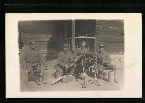 Foto-AK Soldaten der Infanterie mit MG 08