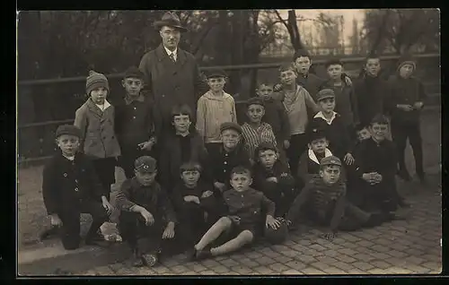 Foto-AK Worms, Wormser Stadtkinder ca. 1920