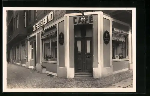 AK Berlin-Neukölln, Cafe Serno Eingangstür, Berlinerstr. 80 /81