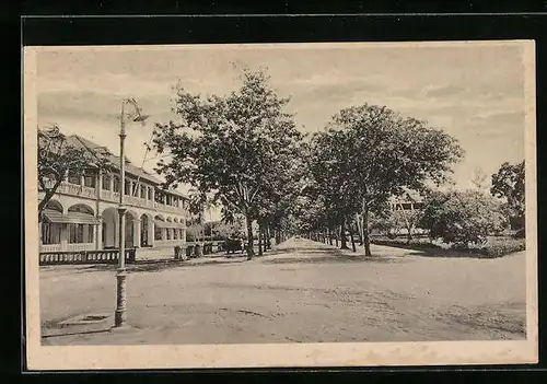 AK Daressalam, Main Avenue
