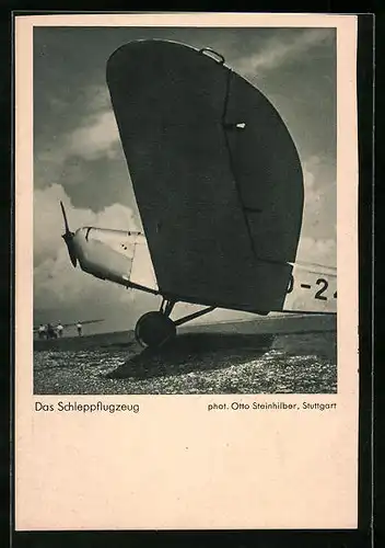AK Schleppflugzeug einsatzbereit auf dem Flugplatz