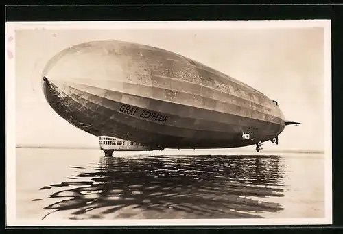 AK Luftschiff LZ127 Graf Zeppelin über dem Bodensee