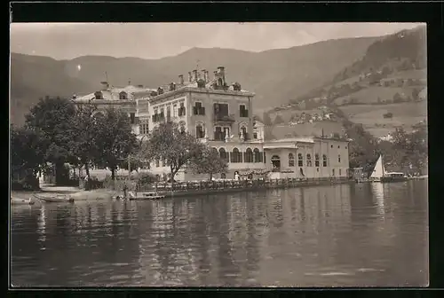 AK Zell /See, Hotel Zentral mit Terasse und Steg