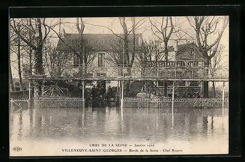 AK Villeneuve-Saint-Georges, Crue de la Seine 1910, Chez Raquin