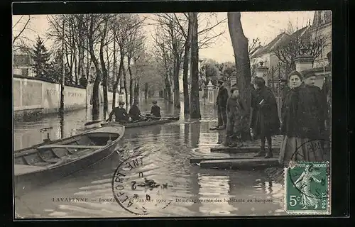 AK Lavarenne, Inondations 1910, Déménagements des habitants en barques, Hochwasser