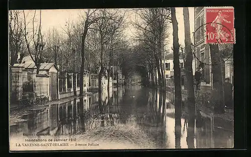AK La Varenne-St-Hilaire, Inondations 1910, Avenue Félicie