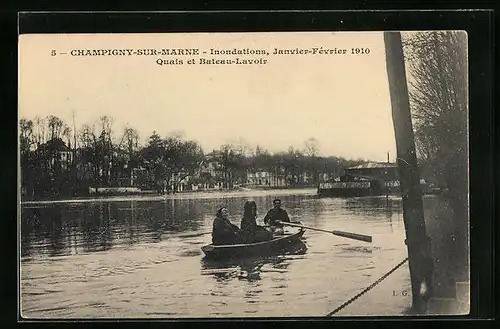 AK Champigny-sur-Marne, Inondations 1910, Quais et Bateau