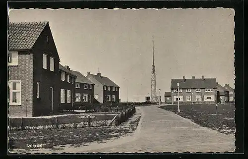 AK Lelijstad, Wohnhäuser an Strassenpartie