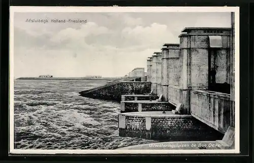 AK Den Oever, Uitwateringsluizen