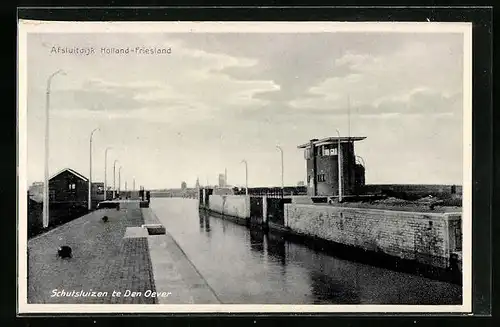 AK Afsluitdijk Holland-Friesland, Schutsluizen te Den Oever