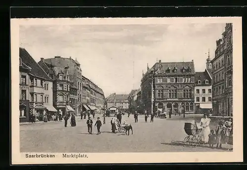 AK Saarbrücken, Marktplatz mit Passanten