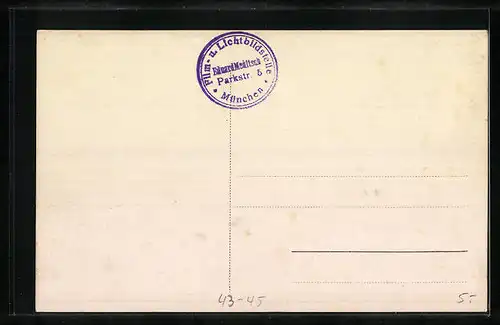 AK Taubenmutterl füttert die Tauben