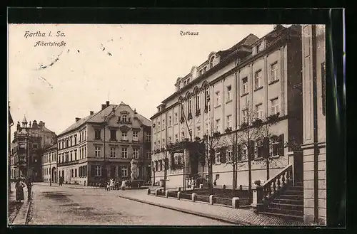 AK Hartha i. Sa., Albertstrasse und Rathaus
