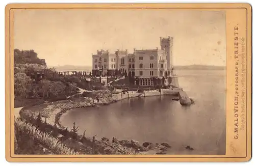 Fotografie C. Malovich, Triest, Ansicht Triest, Blick nach dem Schloss Miramare, 1869
