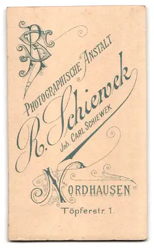 Fotografie R. Schierveck, Nordhausen, Töpferstrasse 1, Junger Mann mit gezwirbeltem Oberlippenbart