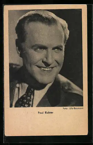 AK Schauspieler Paul Richter lachend