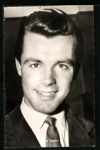 AK Schauspieler Toni Sailer schaut freundlich in die Kamera