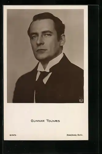 AK Schauspieler Gunnar Tolnaes im schwarzen Anzug mit Krawatte