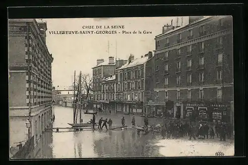 AK Villeneuve-Saint-Georges, Crue de la Seine 1910, Place de la Gare