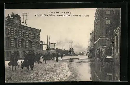 AK Villeneuve-Saint-Georges, Crue de la Seine 1910, Place de la Gare