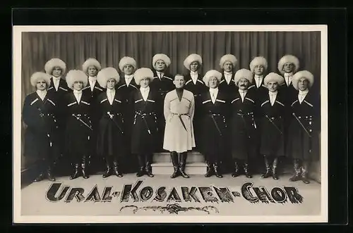 AK Ural-Kosaken-Chor mit Dirigent