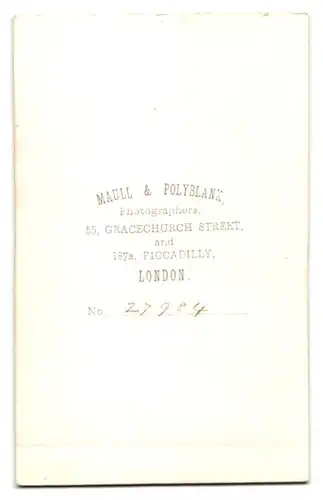 Fotografie Maull & Polyblank, London, 55. Gracechurch Street, Greiss im edlen Anzug mit überraschtem Gesichtsausdruck