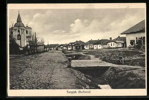 AK Turyjsk, Strassenpartie mit Kirche