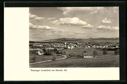 AK Trossingen, Landschaft mit Schwäb. Alb.