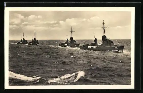 AK Torpedoboote der Kriegsmarine auf hoher See