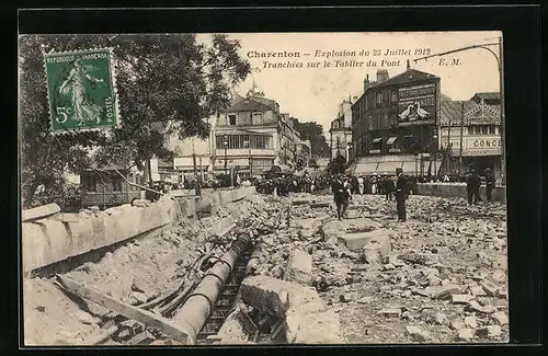 AK Charenton, Terrible explosion du Pont de Charenton 1912, Tranchees sur le Tublier du Pont