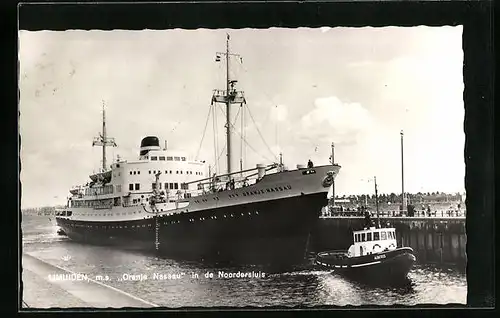 AK Ijmuiden, M. S. Oranje Nassau in de Noordersluis, Fährschiff