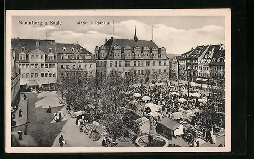 AK Naumburg /Saale, Blick auf Markt und Rathaus