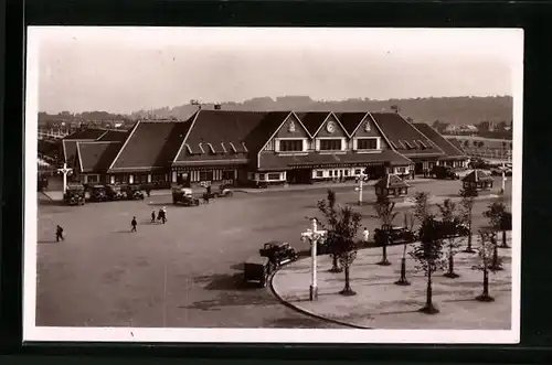 AK Deauville, La Plage Fleurie, La Gare de Trouville-Deauville