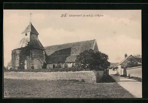 AK Charpont, L`Eglise, auf dem Weg an der Kirche