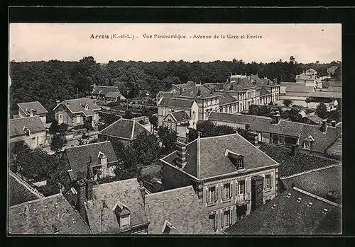 AK Arrou, Vue Panoramique, Avenue de la Gare et Ecoles