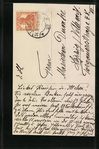 AK Frau mit einem Blumenstrauss und einem Hut