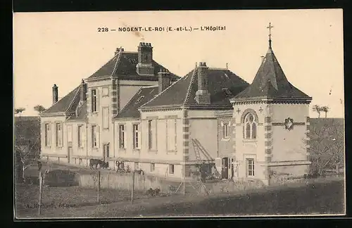 AK Nogent-le-Roi, L`Hopital, Facade