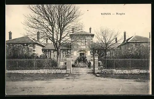 AK Voves, Hospice, Entree