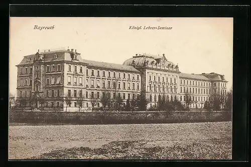 AK Bayreuth, auf den Wiesen vor dem Königl. Lehrer-Seminar