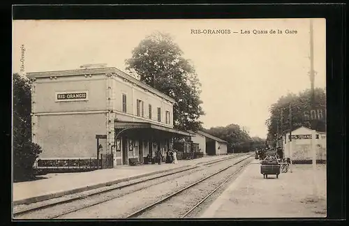 AK Ris-Orangis, les Quais de la Gare
