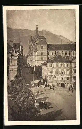 AK Innsbruck, Maria Theresienstrasse mit Gasthof Goldene Krone
