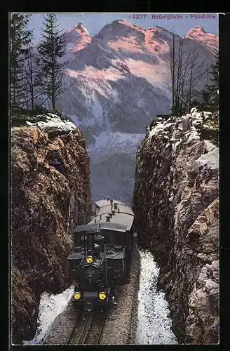 AK Brünigbahn, Passhöhe, Bergbahn zwischen den Felsen